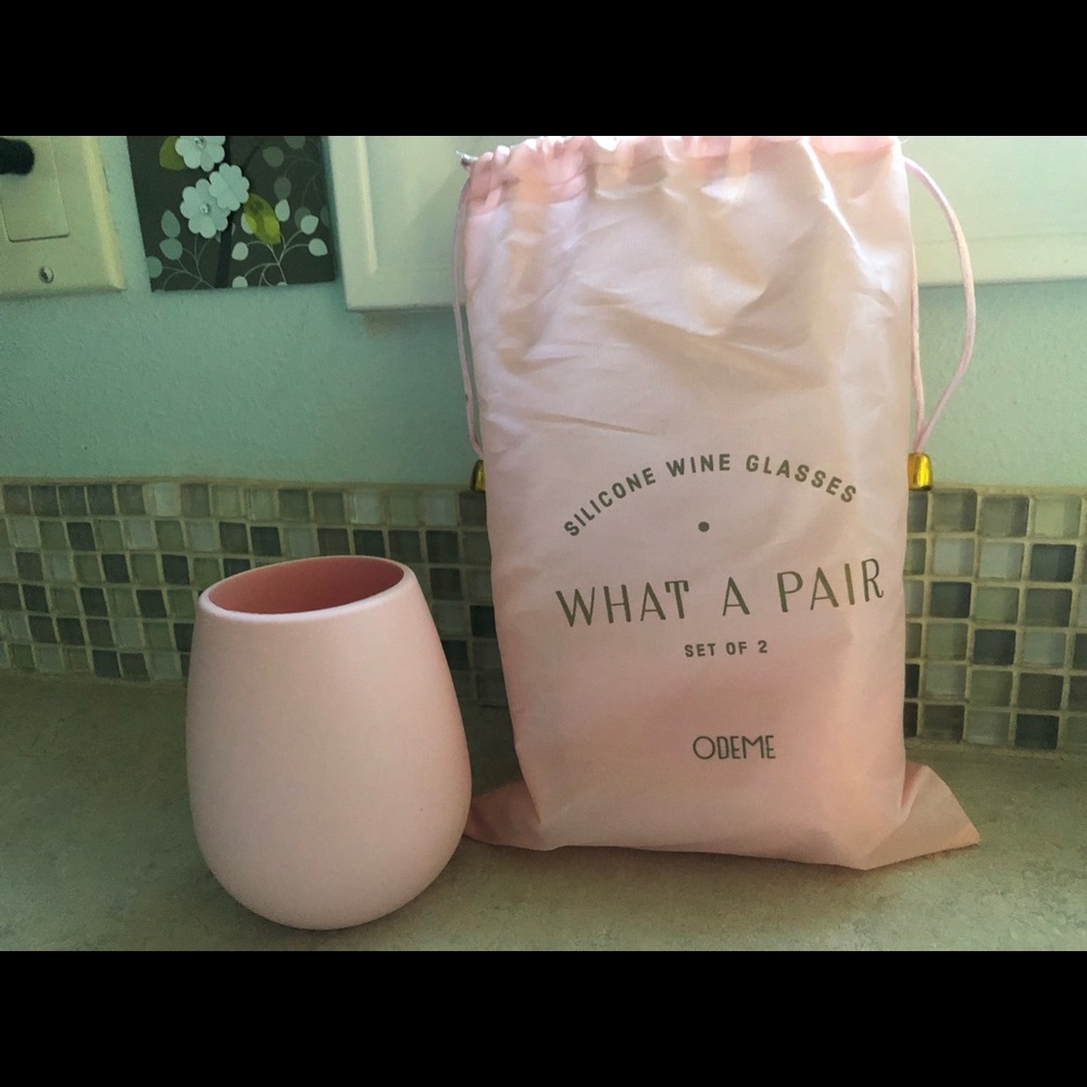 Silicone wine glasses